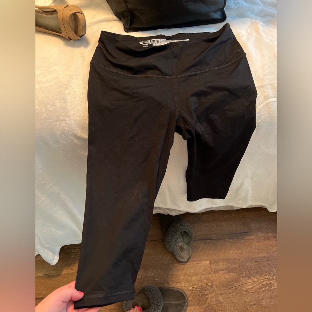 Victoria Sport Cropped Leggings